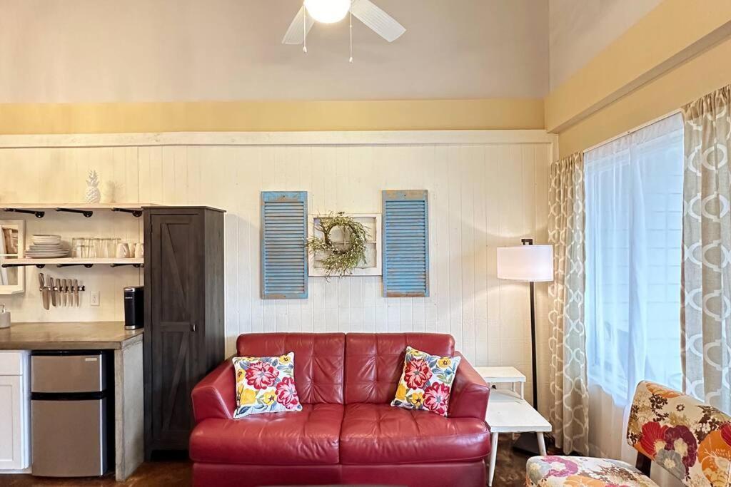 Haven At Hazel~Downtown Bungalow Demorest 外观 照片